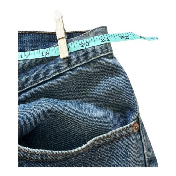 Levi's 550 Relaxed Fit Jeans (EUC) - Picture 6 of 9